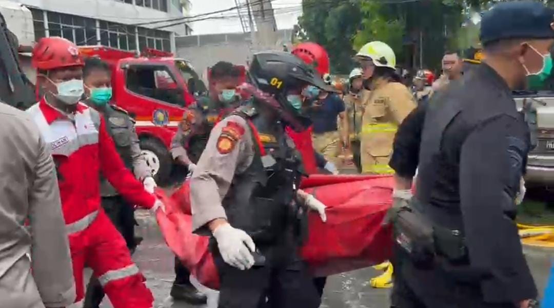 Total 20 Jenazah Dievakuasi dari Lokasi Kebakaran Gedung Kemayoran, Bangunan 6 Lantai Ludes