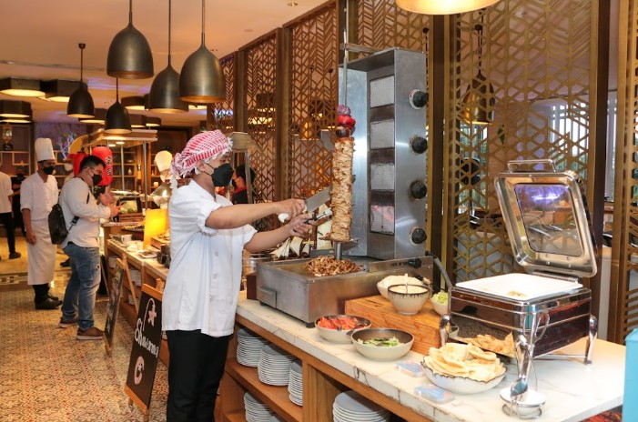 7 Journey in Doha; Bukber Vasa Hotel Surabaya Mulai Rp 200 Ribuan