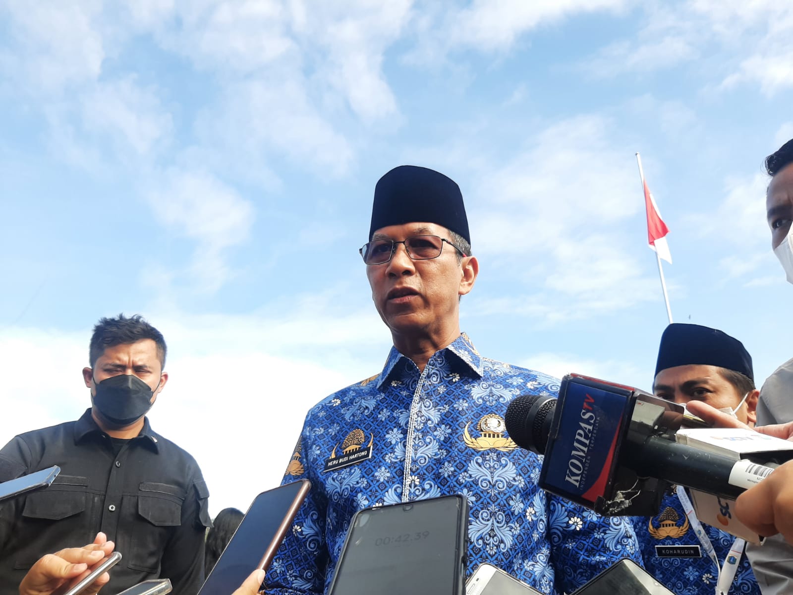 Jokowi Sebut Jakarta Macet Pagi hingga Malam, Pj Gubernur DKI: Iya Memang