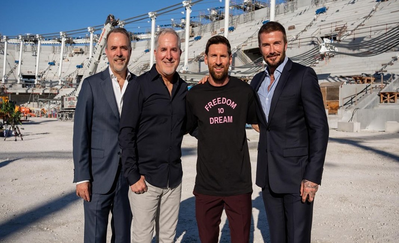 Lionel Messi Resmi Perpanjang Kontrak di Inter Miami, David Beckham Tulis Pesan Haru