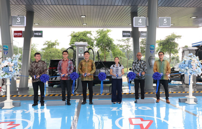 PLN, MEBI, HUAWEI Resmikan SPKLU Signature, Ultra-Fast Charging dan Split Charging Pertama di Indonesia