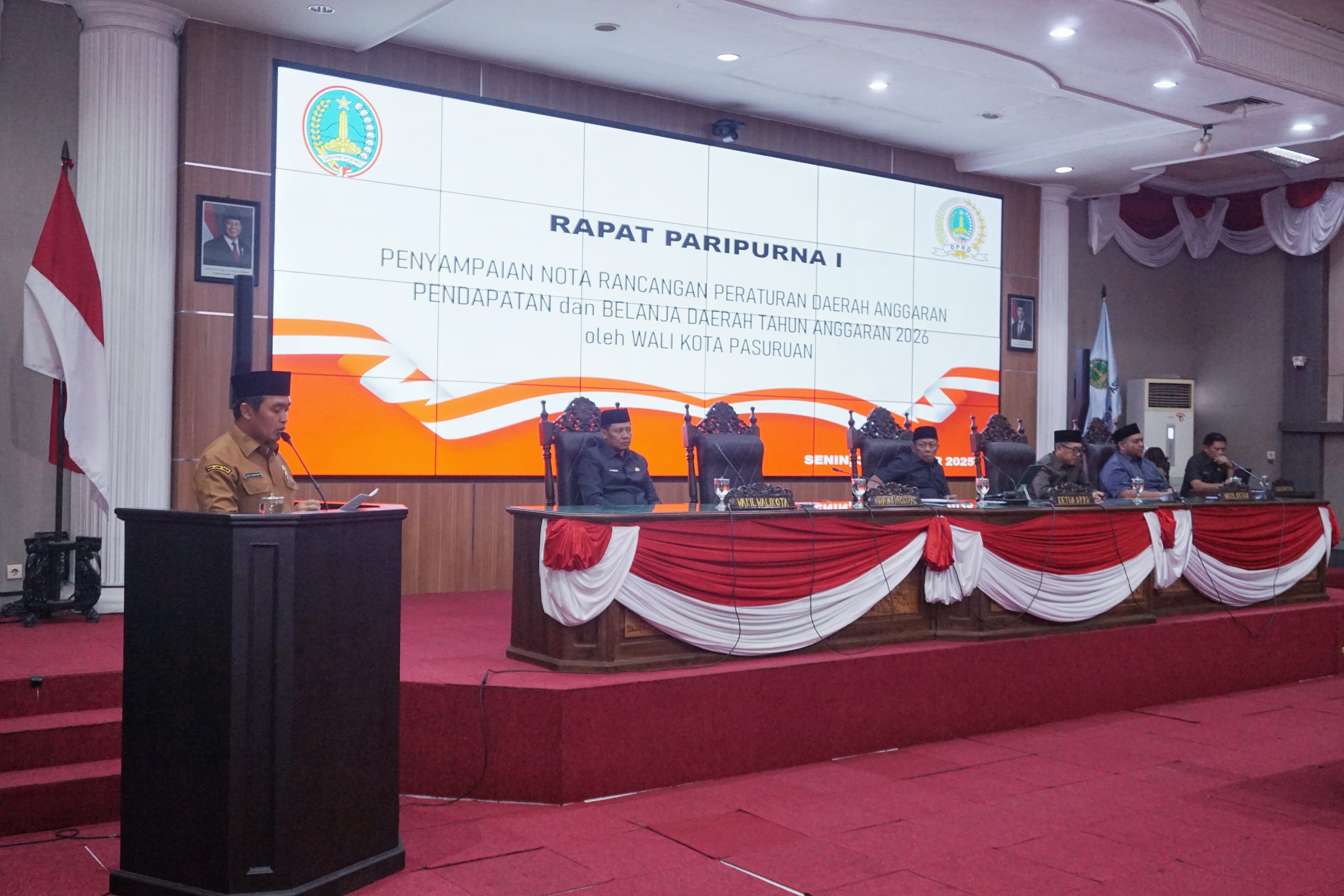 DPRD Kota Pasuruan Serahkan Pokir, Wali Kota Paparkan 8 Fokus RAPBD 2026