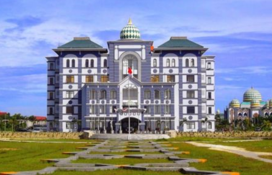 Kampus UIN Suska Riau Berdarah, Mahasiswi Dibacok Mahasiswa Berawal karena Dighosting Soal Cinta 