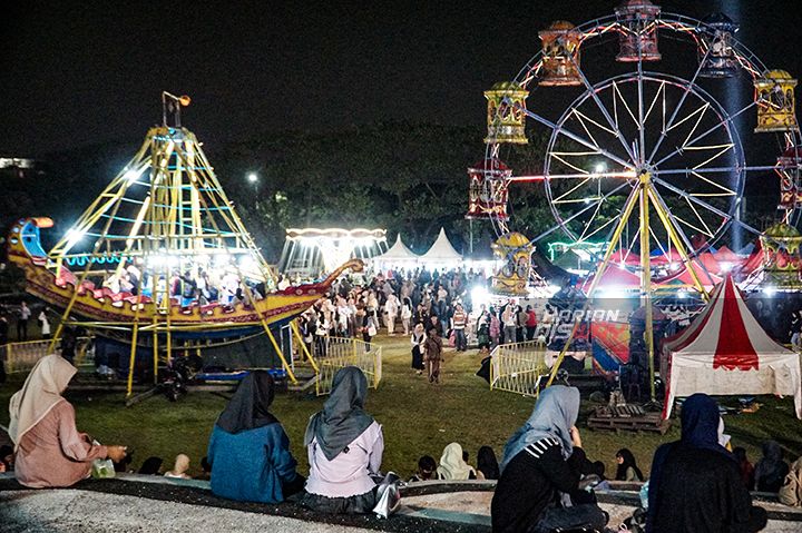 Refreshing di Pasar Malam, Aneka Wahana dan Pameran UKM di Unesa Ramadan Carnival