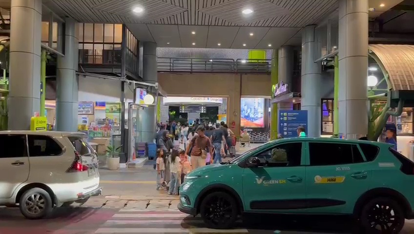 Jelang Nataru, Stasiun Gambir Mulai Dipadati Pemudik: Tujuan Ini Jadi Favorit