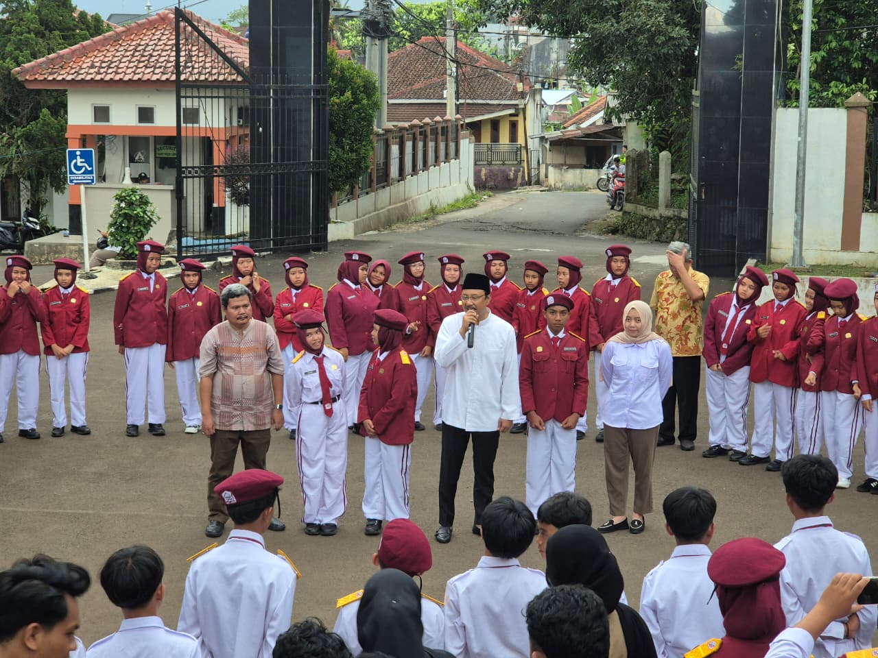 Sekolah Rakyat Siap Sambut Siswa Baru, Penjangkauan Bebas Titipan