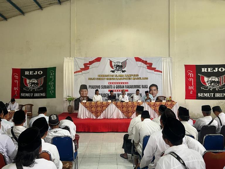 500 Ulama Kampung Rejo Semut Ireng Magelang Dukung Prabowo Gibran