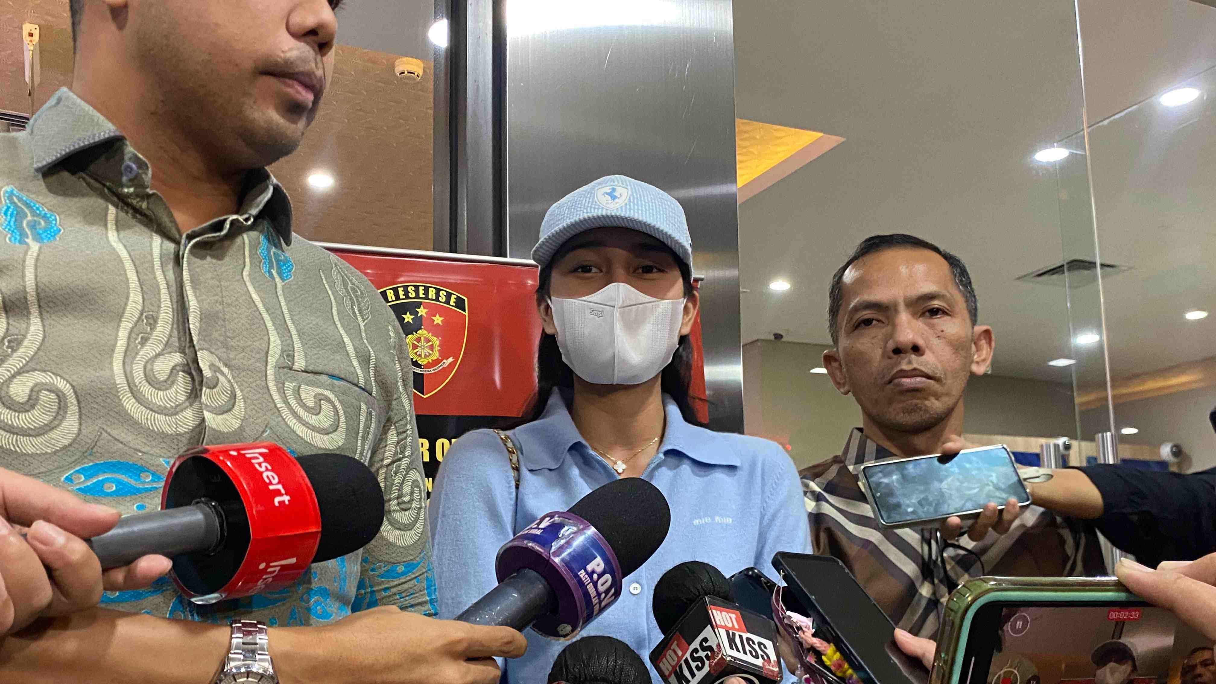 Azizah Salsha Laporkan Dua Akun Medsos yang Bahas Isu Rumah Tangganya dengan Pratama Arhan! 