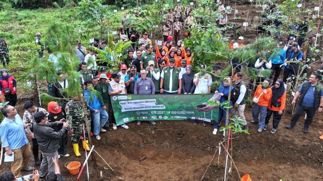 Pimpin Tanam Pohon Massal, Rudy Susmanto Dorong Bogor Kembali Hijau