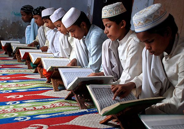 7 Tips Efektif Khatam Alquran Selama Ramadan