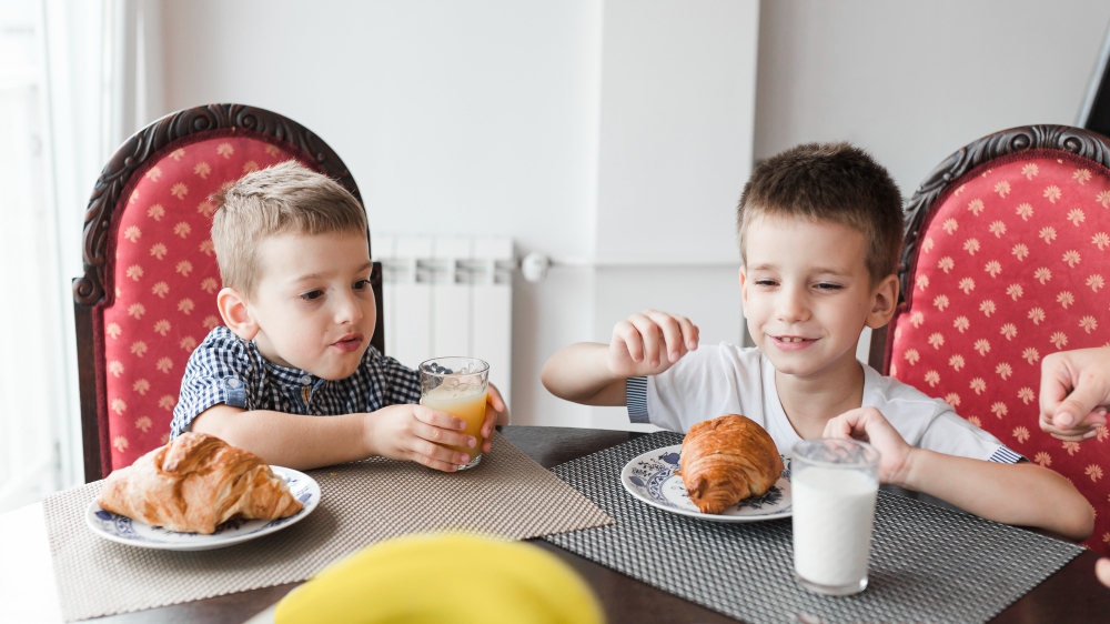 Jangan Remehkan! Studi Buktikan Pengaruh Sarapan pada Tingkat Kebahagiaan Anak