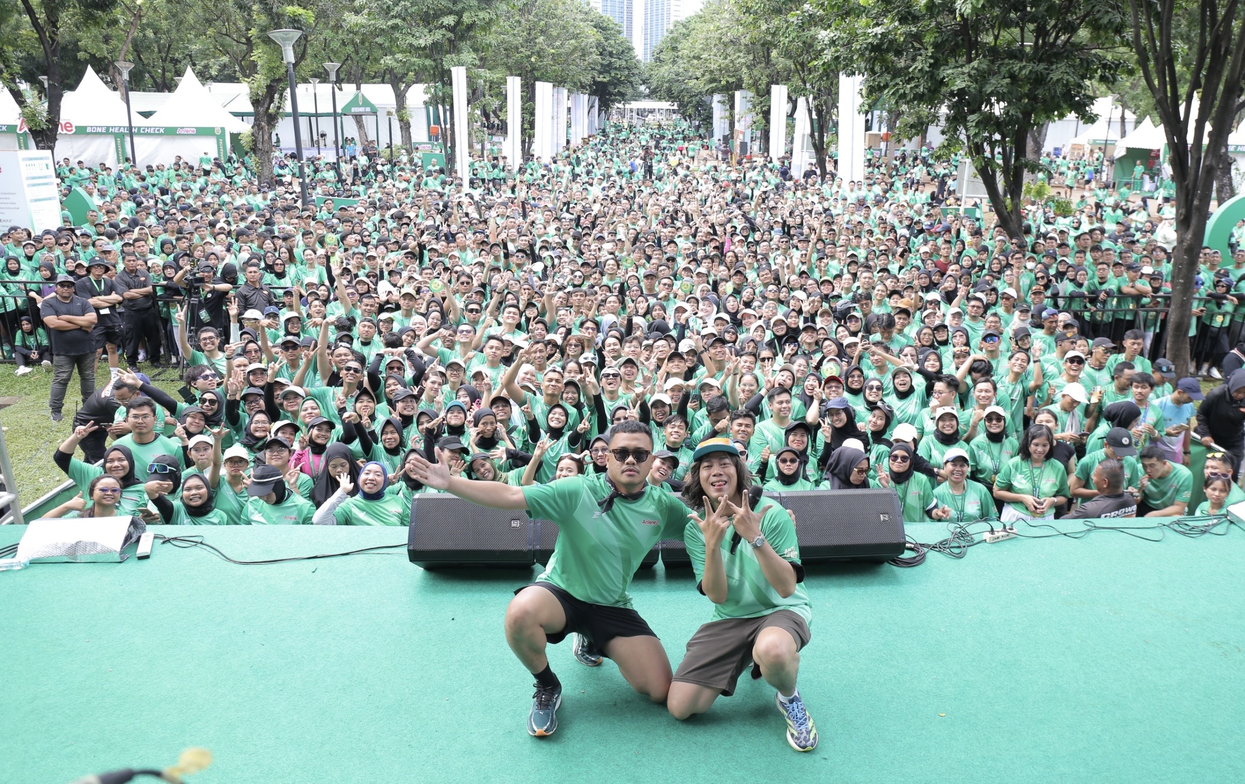 Lebih 12 Ribu Warga Jakarta Ikut Anlene OsteoWalk di GBK, Sembari Kampanye Cegah Osteoporosis