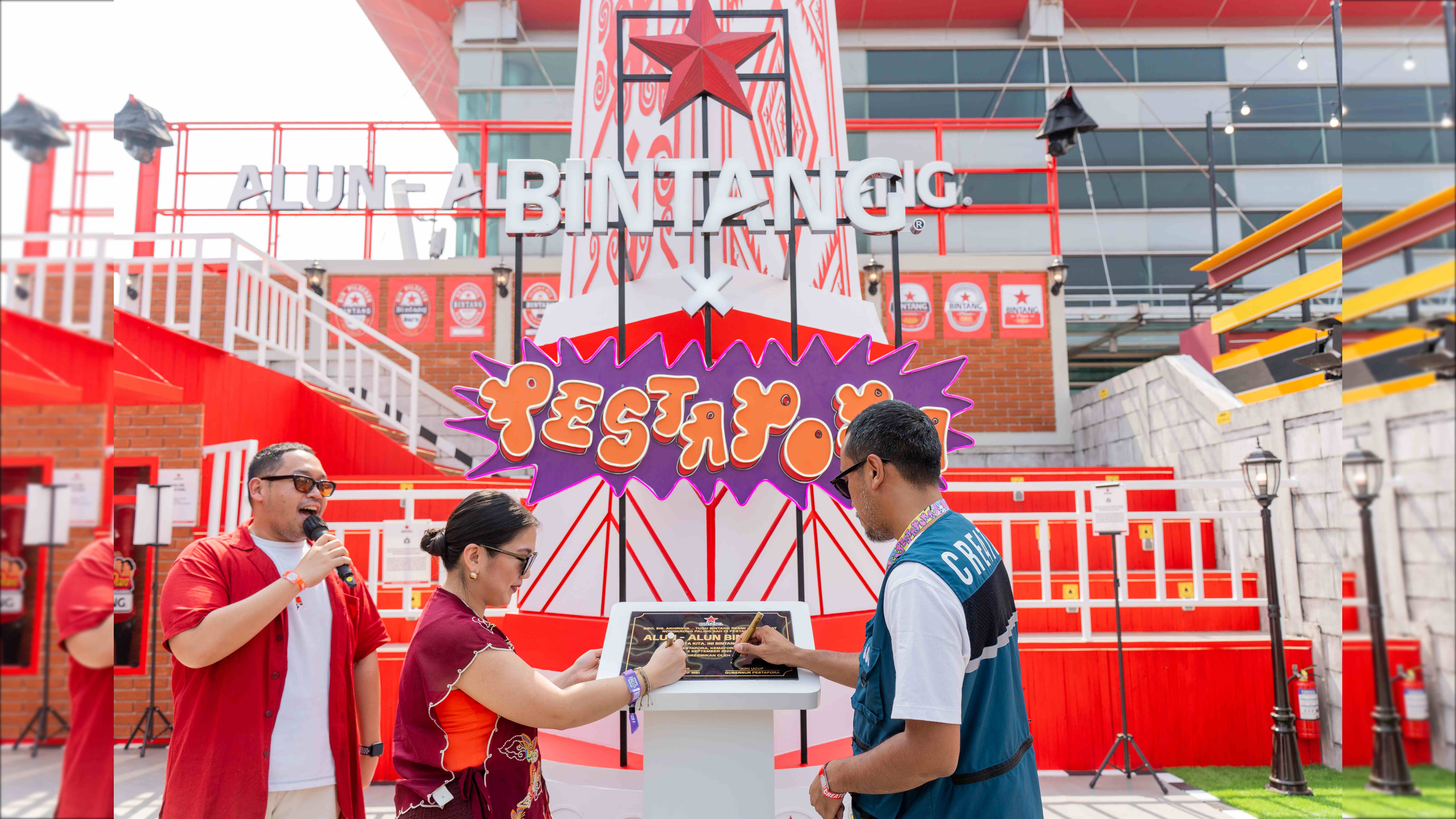 SERU! Alun-alun hingga Banjar Bertabur BINTANG Ramaikan Pesta Rakyat di Pestapora