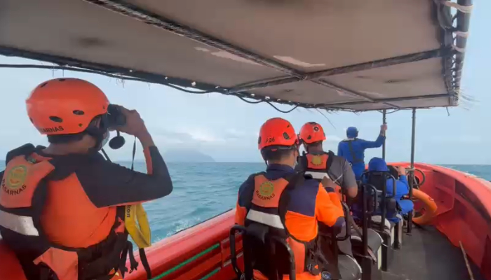 Tim SAR Bagi 4 Unit, Perluas Pencarian Rombongan Jurnalis Hilang di Selat Sunda