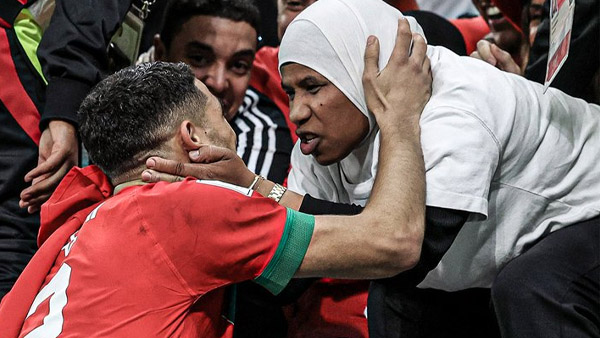 Dukungan Ibu Achraf Hakimi Hantarkan Kemengan Maroko vs Spanyol di Piala Dunia Qatar 2022