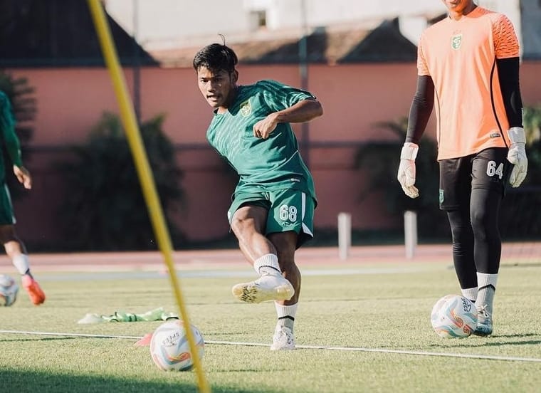 Wonderkid Persebaya Toni Firmansyah Dislokasi Tulang Selangka, Begini Kata Dokter Tim