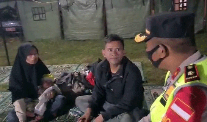 Gagal Silaturahmi, Satu Keluarga Kehabisan Ongkos