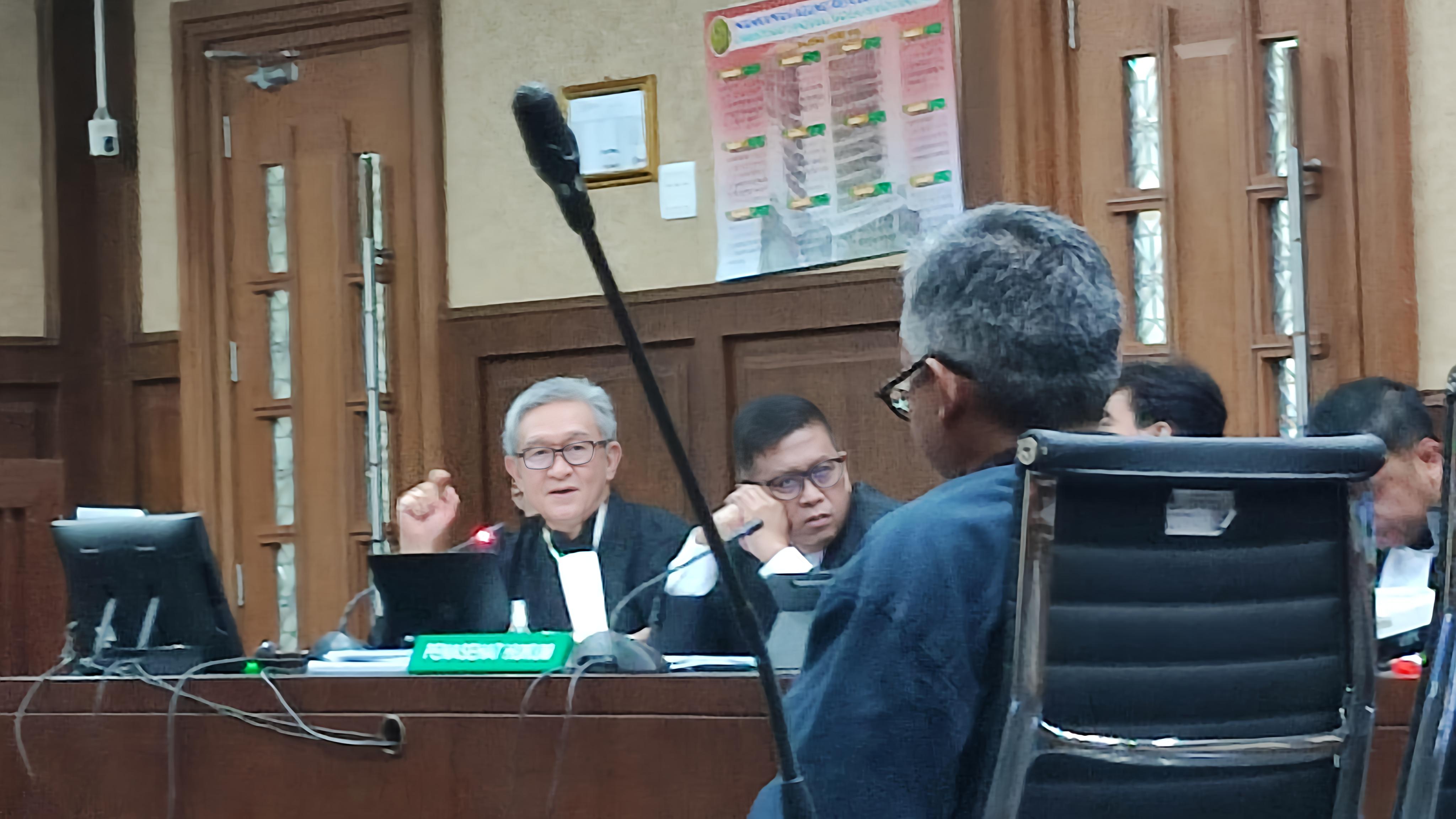 Tim Kuasa Hukum Hasto Protes Jaksa Hadirkan Saksi Penyelidik KPK Arif Budi Raharjo