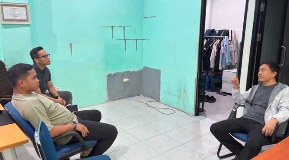 Hendak Kabur, WN China Dalang Pencurian Emas 774 Kg Ditangkap Imigrasi di Entikong!