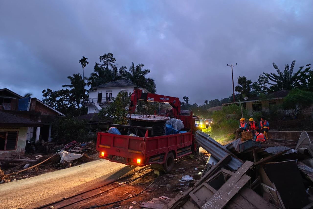 Update Terkini Kondisi Jaringan Listrik di Lokasi Banjir Sumbar, Ini Penjelasan PLN