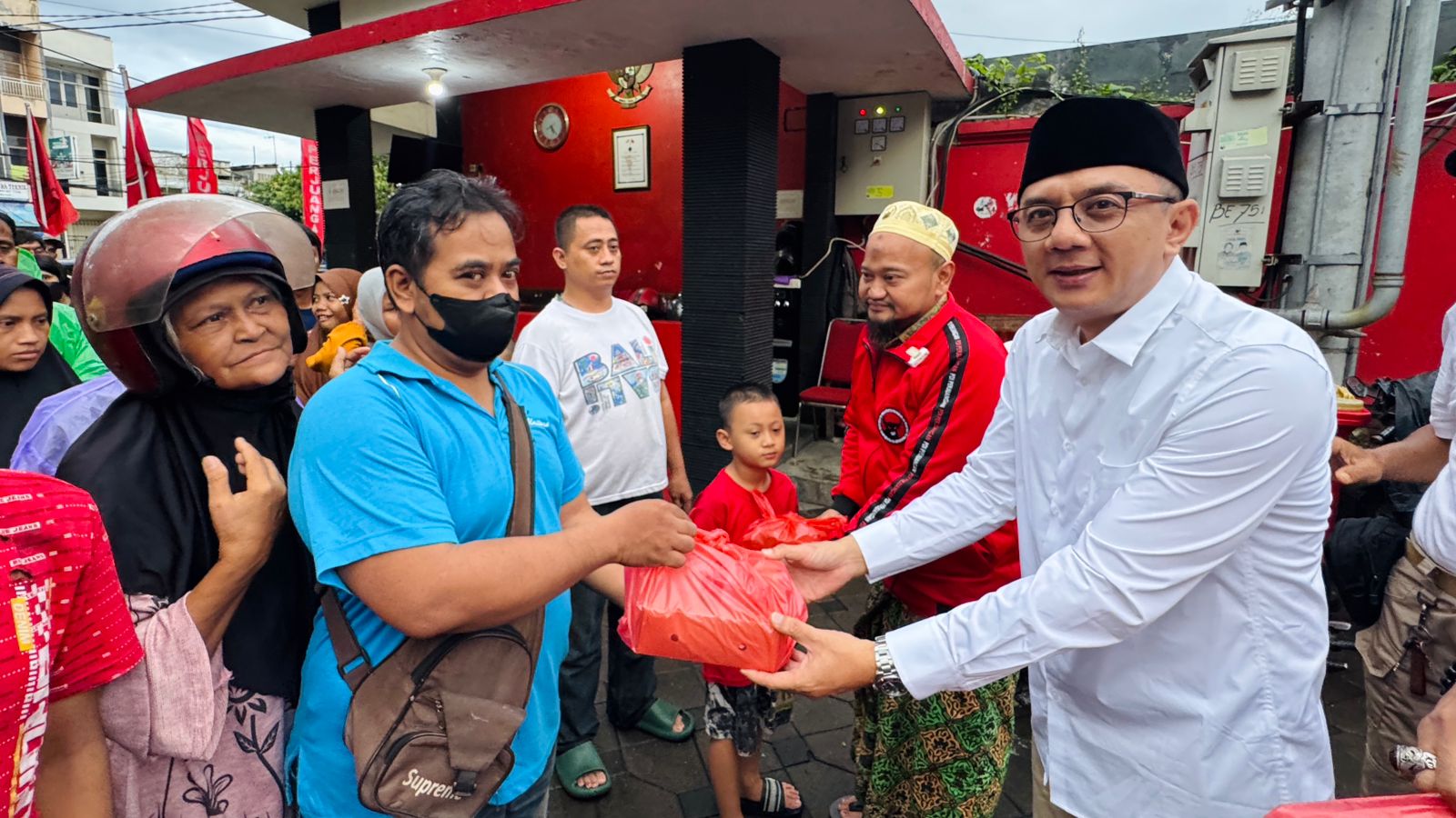 DPD PDI Perjuangan Jatim Gelar Puncak Nuzulul Quran 2026, Hadirkan KH Fahmi Amrullah dan Santuni 550 Mustahik