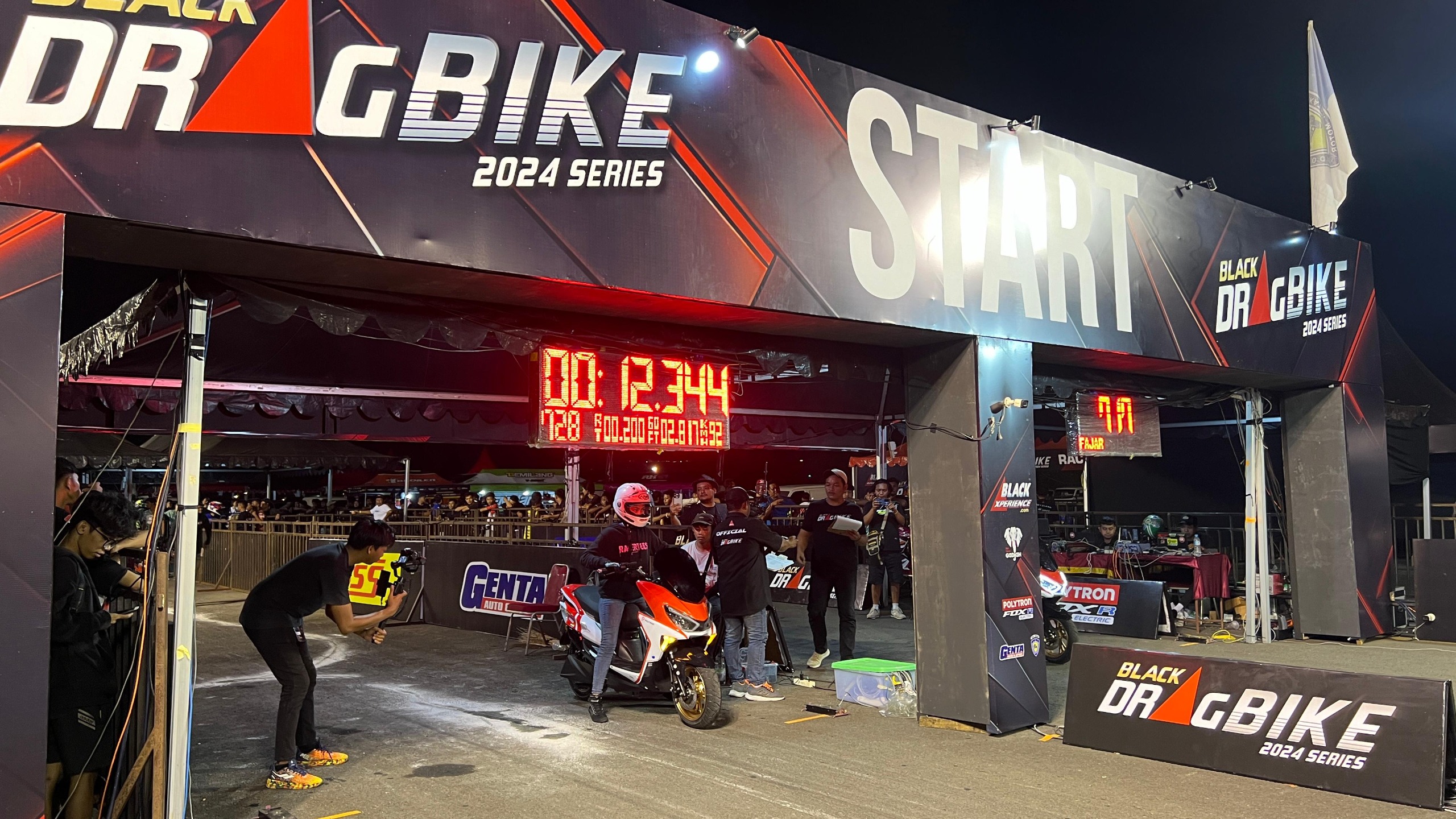 Tes di Ajang Drag Bike, Segini Kecepatan Motor Listrik Polytron di Trek Lurus 201M