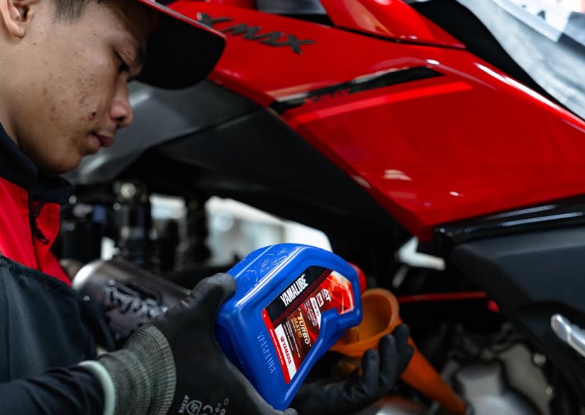 Yamaha Gebyar Hadiah Yamalube: Sobek Label, Cek Keaslian, Bawa Pulang Hadiah!