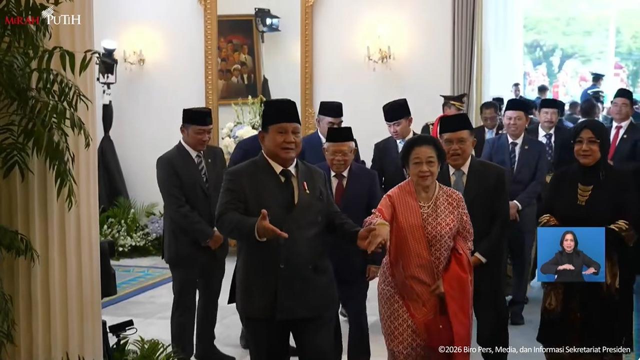Momen Hangat Prabowo dan Megawati Bergandengan Tangan di Hari Lahir Pancasila