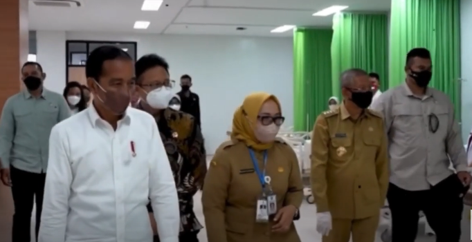 Beredar Kabar Jokowi Jenguk Lesti Kejora di Rumah Sakit? Cek Faktanya