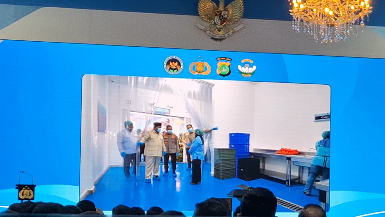 Prabowo Bahagia Resmikan SPPG Polri di Palmerah, Puji Inisiatif Kapolri