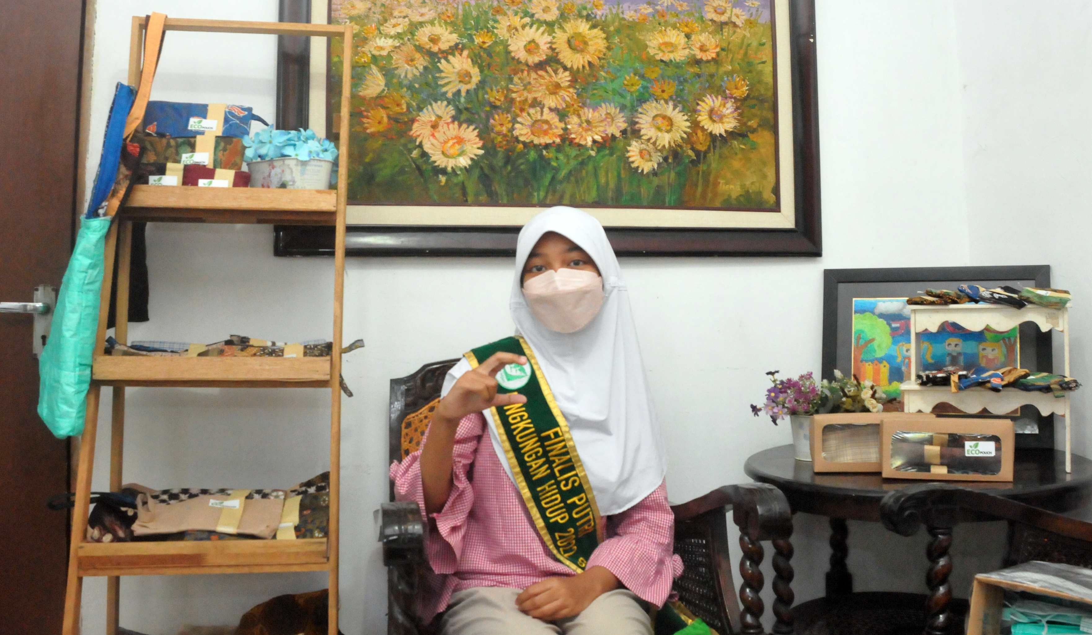 Mengenal Amara Shafa: Finalis Putri Lingkungan Hidup Surabaya Lewat Kreasi Masker