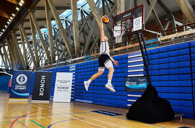  Piotr Grabowski Pecahkan Rekor Slam Dunk Tertinggi, Berapa Meter?