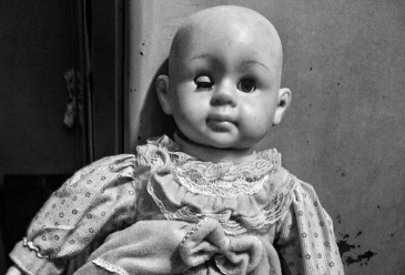 Merinding! Boneka Mistis yang Dipercaya Bikin Kaya Mulai Heboh Lagi, Dilarang Pegang saat Bertemu?
