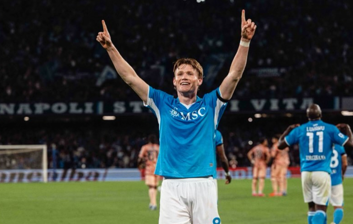 Penyesalan MU Buang Scott McTominay ke Napoli, Justru Masuk Nominasi Ballon d'Or 2025 