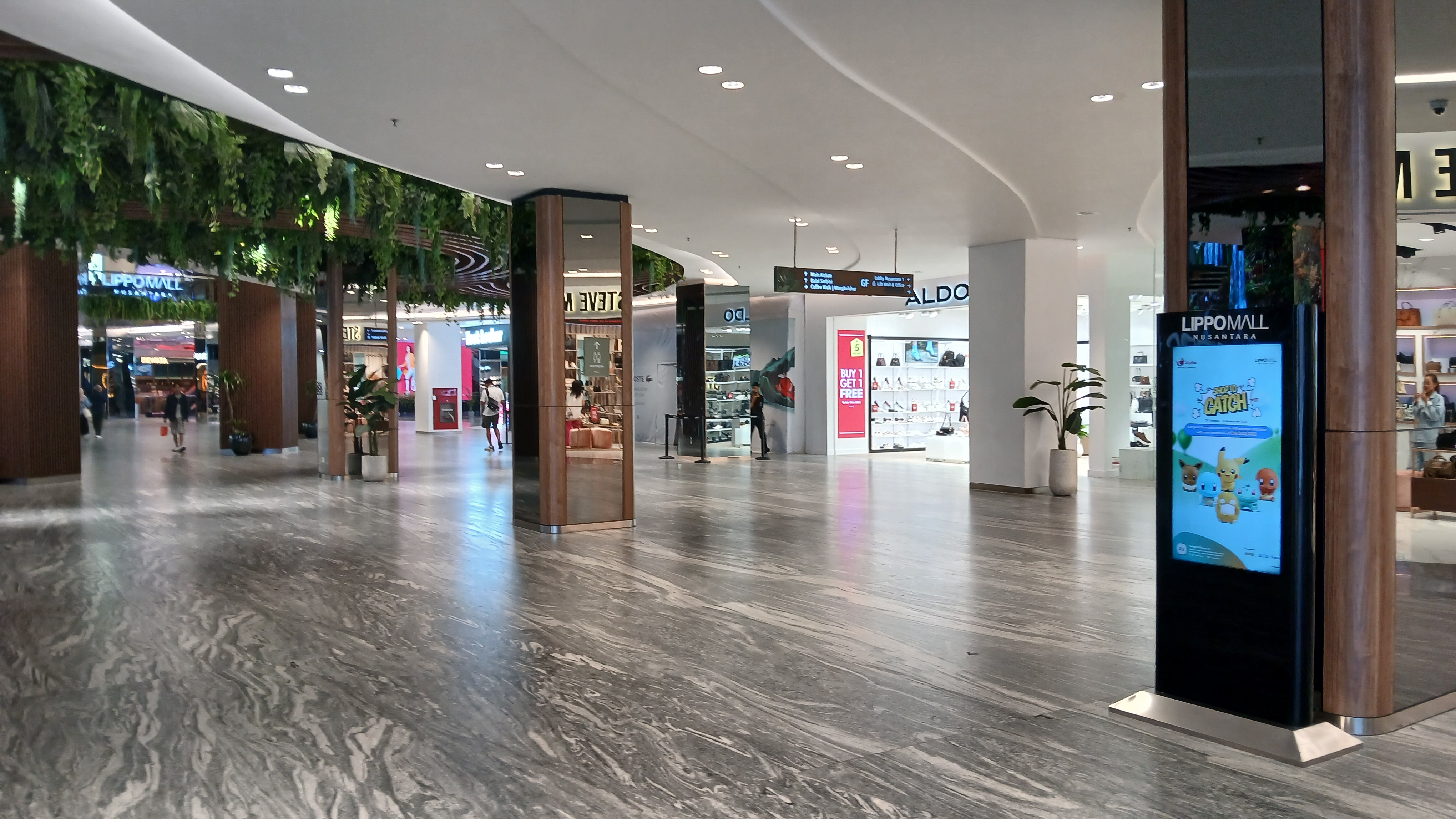 Mal Sepi Bukan Mati Suri karena Krisis, Orang Lebih Suka Selfie, Nongkrong, dan Ngopi