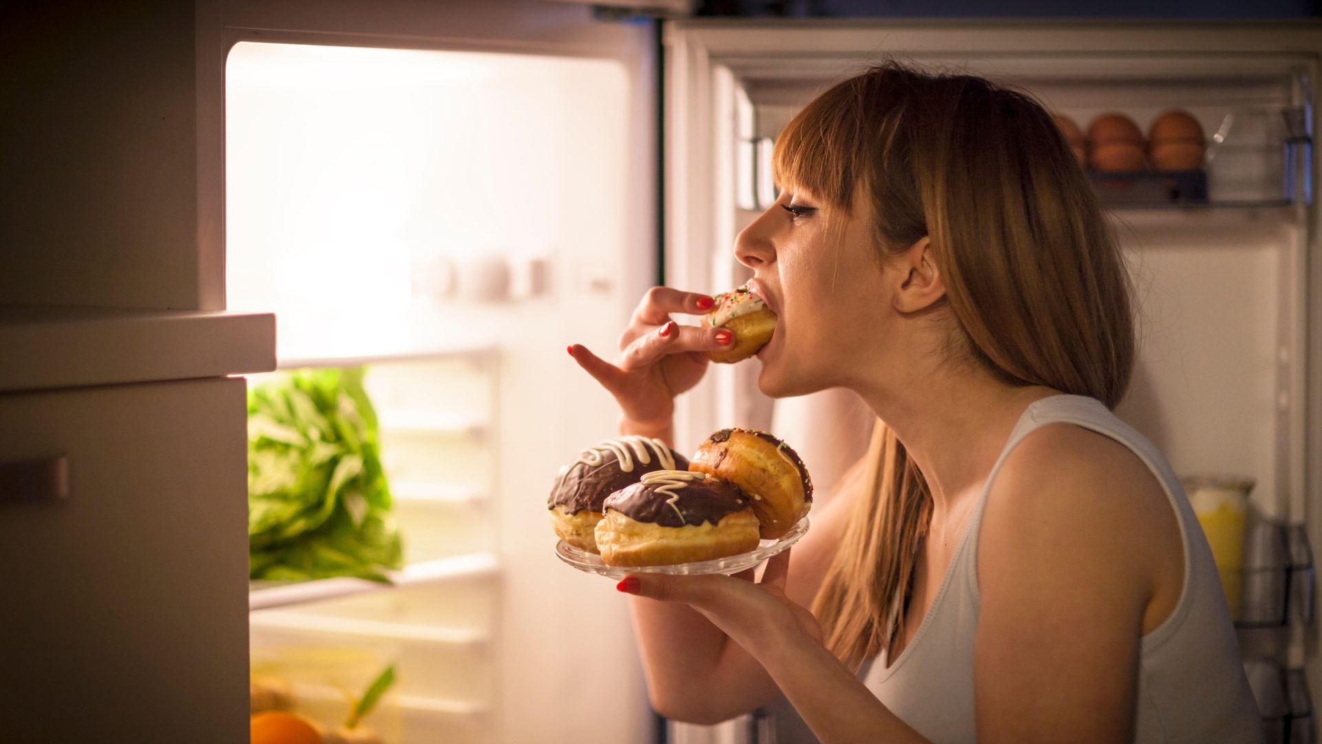 7 Alasan Mengapa Anda Ingin Makan Camilan Terus-menerus