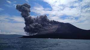 Gunung Anak Krakatau Gempa Tremor, Radius 5 KM dari Kawah Rawan