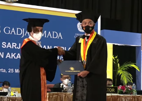 Ini Sosok Andrew Perkasa, Anak Panglima TNI yang Wisuda Bareng Keponakan Jokowi di UGM