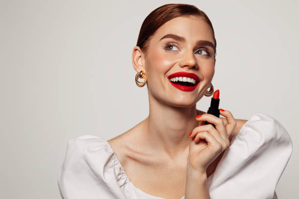 Memilih Lipstik yang Tepat dengan Tiga Tip Berikut Ini