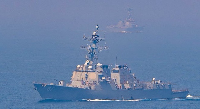Gencatan Senjata Diterobos, AS dan Iran Terlibat Kontak Senjata di Selat Hormuz