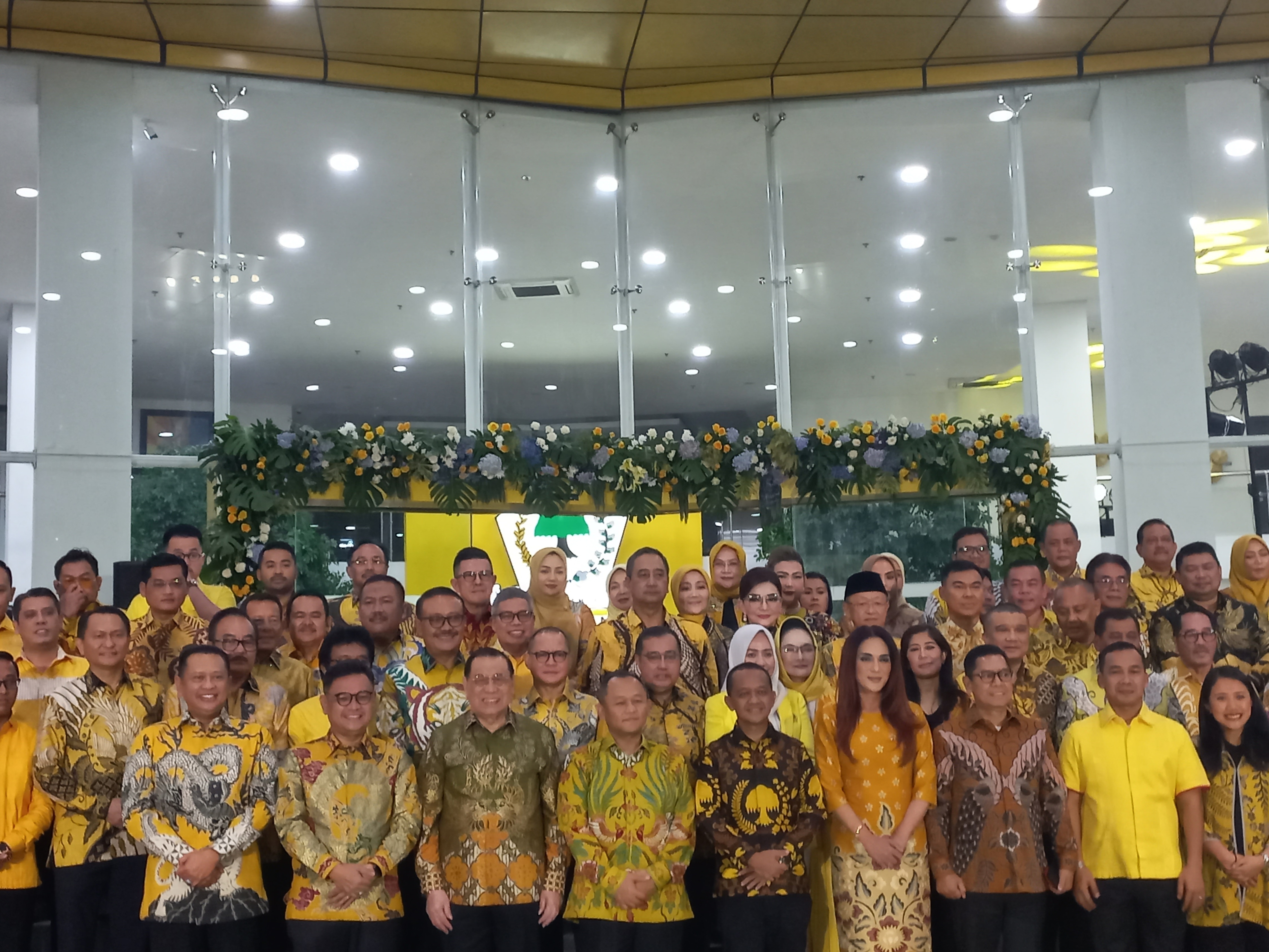 Golkar Kumpulkan Kader Jadi Anggota DPR RI Periode 2024-2029, Bahlil: Wajah-Wajah yang Luar Biasa!