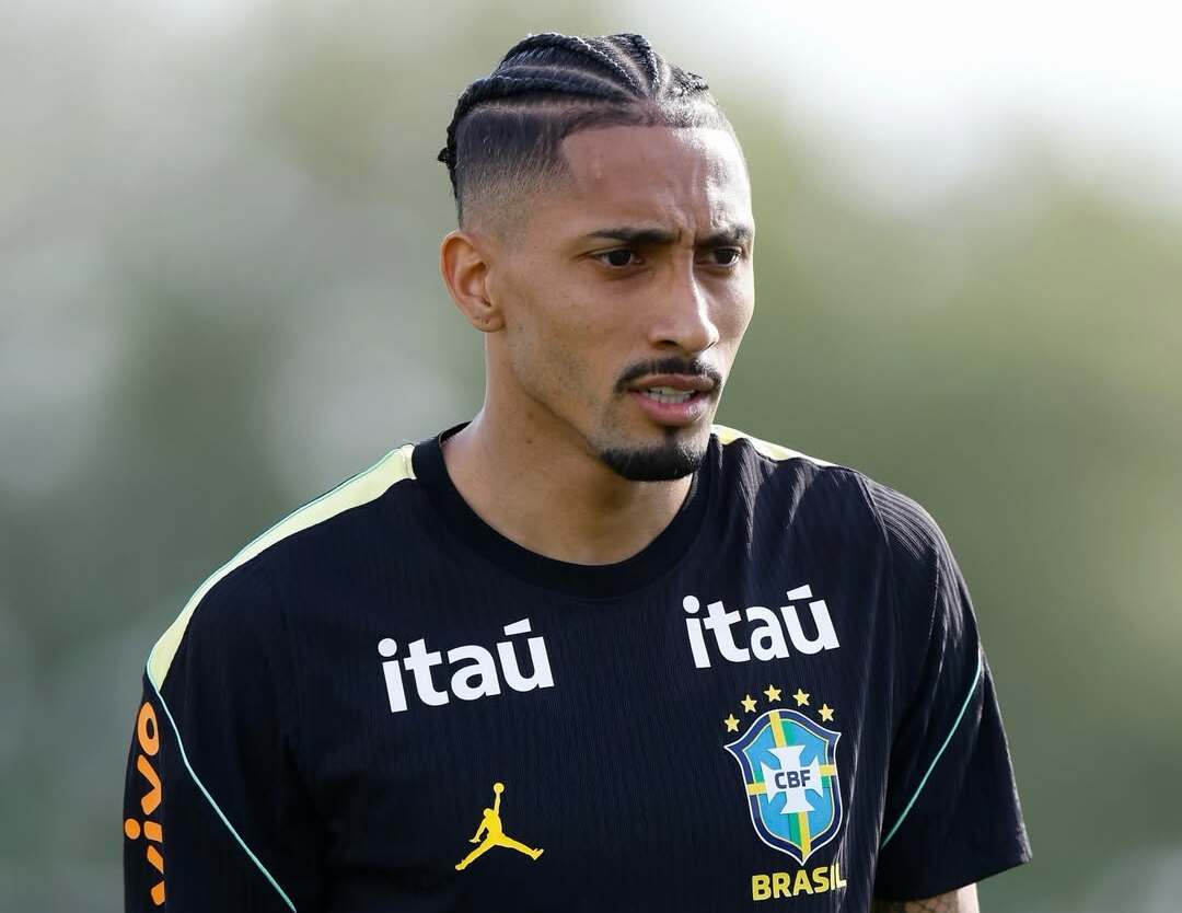 Raphinha Cedera Saat Bela Timnas Brasil, Terancam Absen di El Clasico