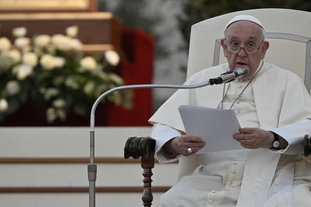 Haru Paus Fransiskus Ingat Penderitaan Gaza di Malam Misa Natal: Rakyat Kita Sedang Sekarat