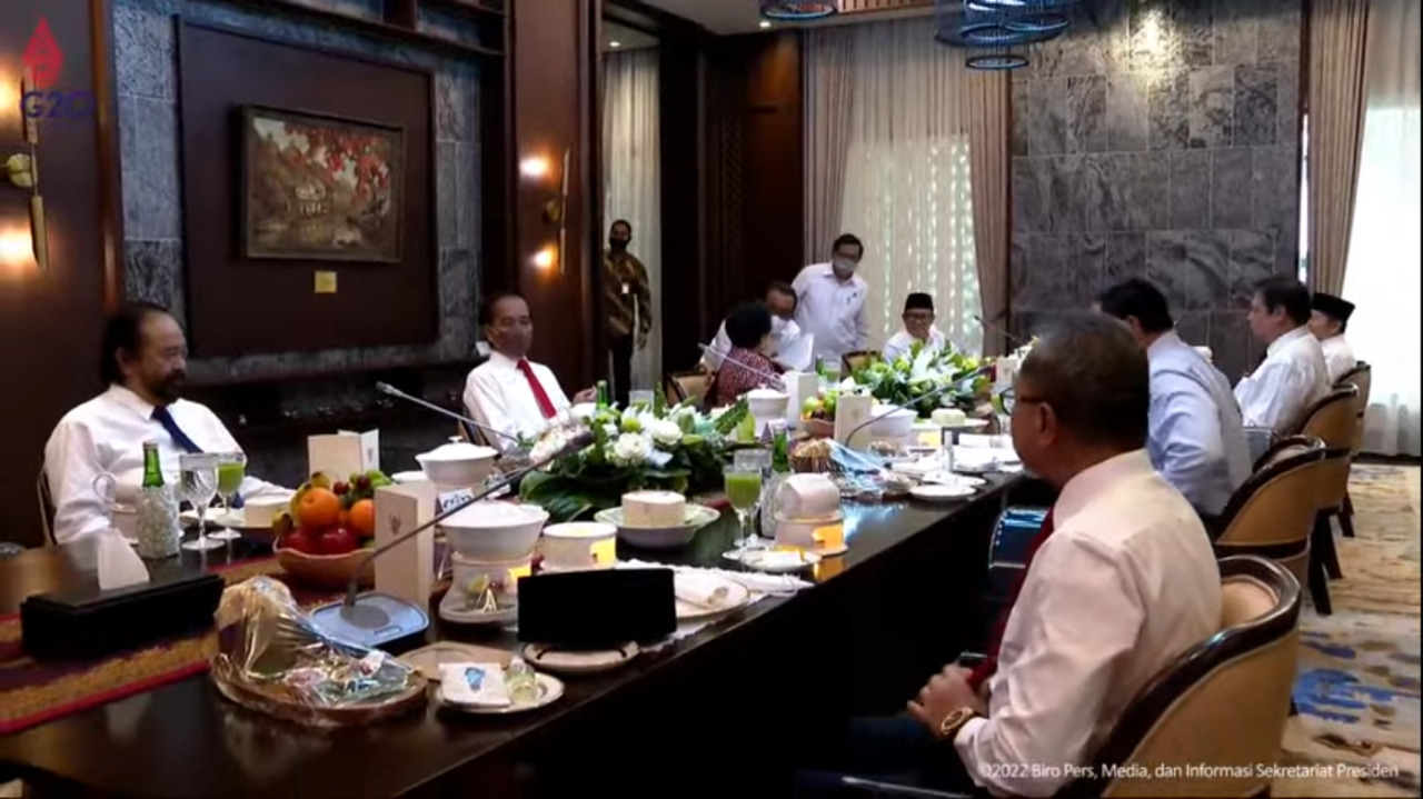 Makan Siang Bersama Tokoh Dulu, Kemudian Lantik Orang-orang Ini Jadi Menteri