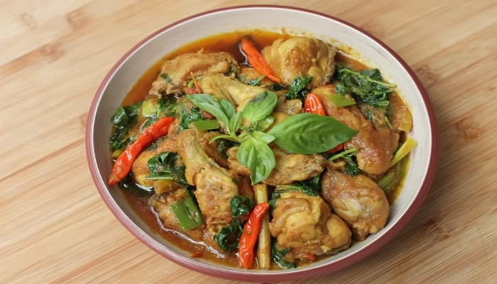 Bikin Nagih! Ini Resep Ayam Kemangi Pedas Khas Sunda Ala Chef Devina Hermawan