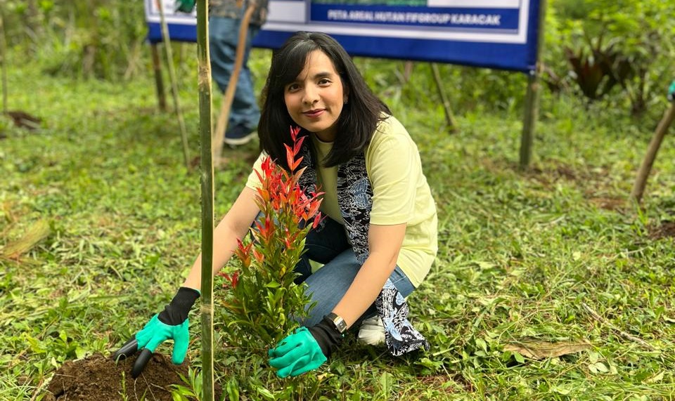 AstraPay Hijaukan Garut, Tanam 5.000 Bibit Pohon untuk Bumi dan Ekonomi Warga