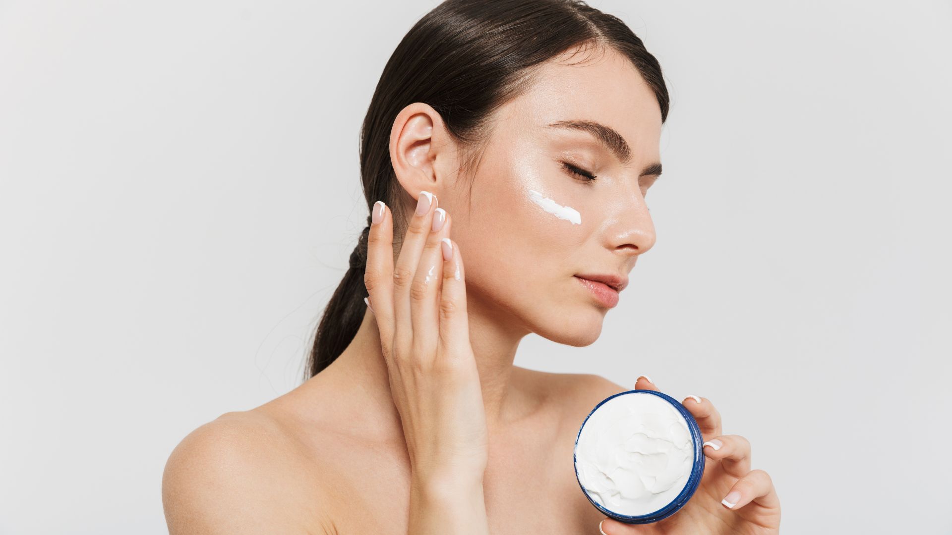 8 Simbol dan Maknanya pada Kemasan Skincare dan Kegunaannya