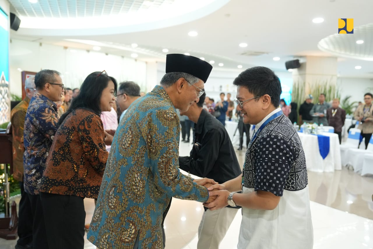 Pererat Silaturahmi, Menteri Dody Halal Bihalal Bersama Rekan Media