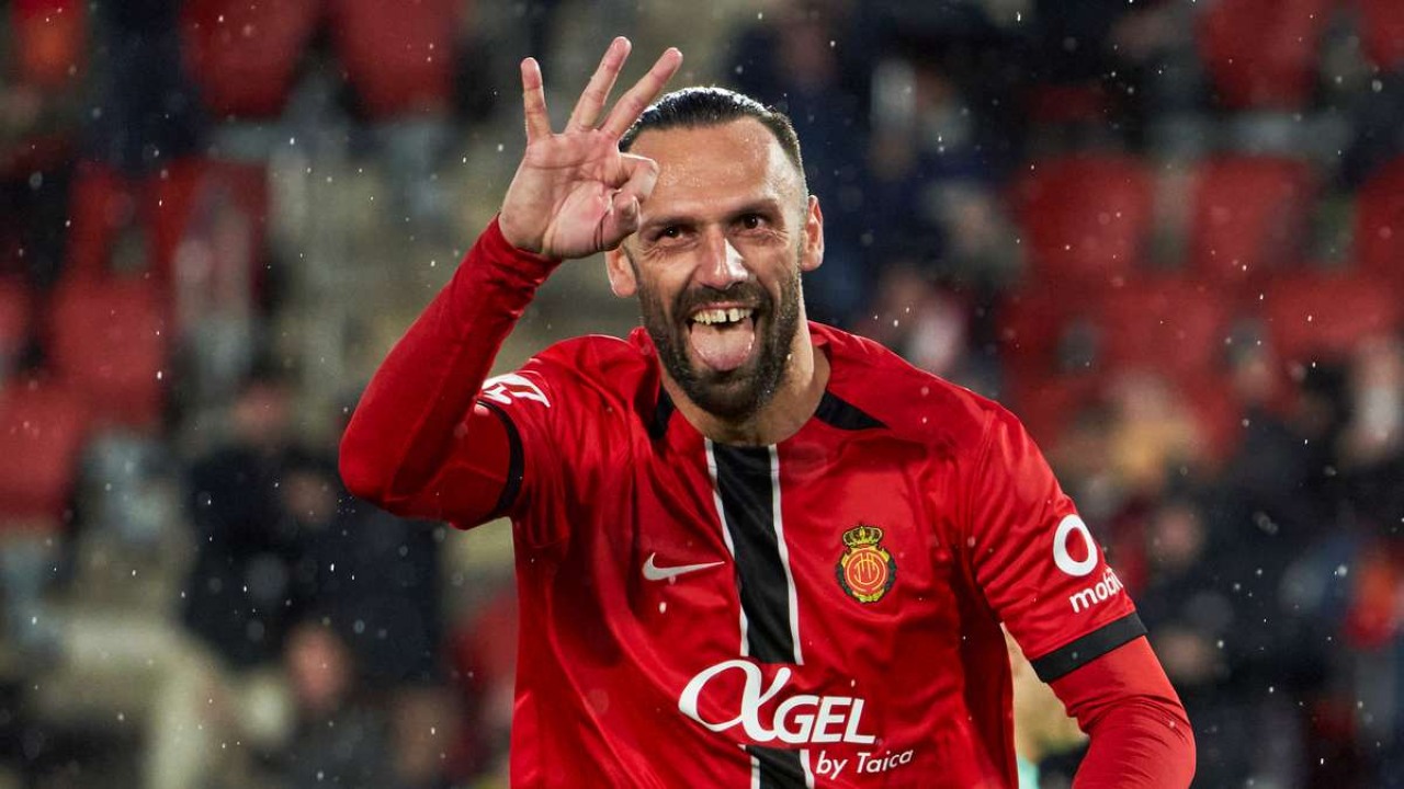 Barcelona Siapkan Plan B, Vedat Muriqi Jadi Alternatif Julian Alvarez