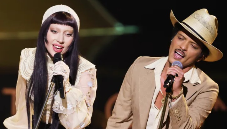 Terselip Makna Tulus di Balik Duet Lady Gaga dan Bruno Mars di Panggung Grammy Awards 2025